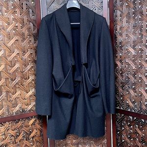 Virgin Wool Spring/fall Jacket Blazer Made in Belgium. size Medium. Will fit 4-8